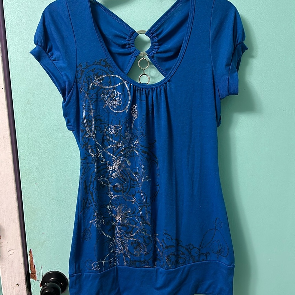 2000’s style blouse